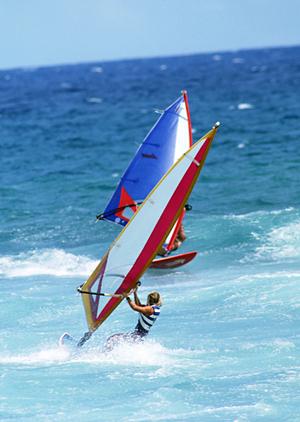 名古屋の本格アミューズメントカジノ「PARADIA NAGOYA」｜初心者歓迎のポーカー体験と多彩なゲームを楽しもう